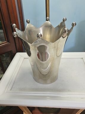 Crown-Shaped Silver Toned Decorative Vase Or Champagne Bucket